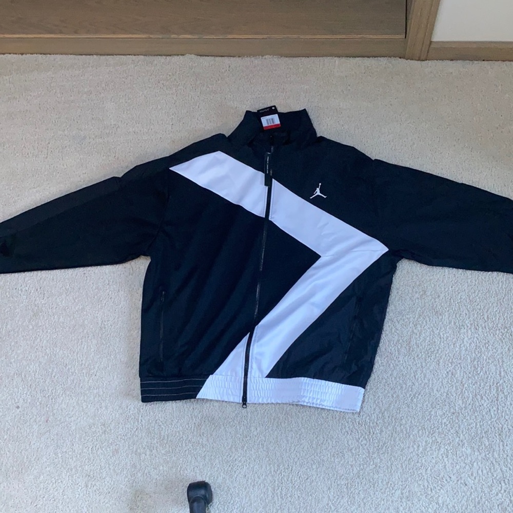 Jordan exclusive jacket size large never worn